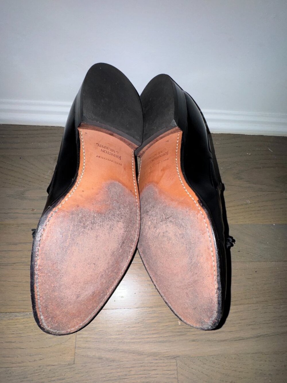 Johnston & Murphy Men's Black Leather Tassel Loafers, Size 11, Great Condition - Picture 7 of 9
